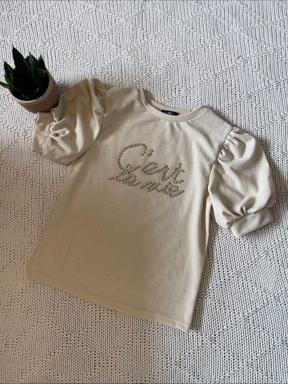 Ontwelfth Cream Rhinestone C'est la vie Puff Sleeve Rib Knit Top Women’s Small